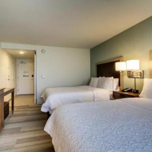 Summerfest Grounds Hotels - Hampton Inn By Hilton & Suites Milwaukee West