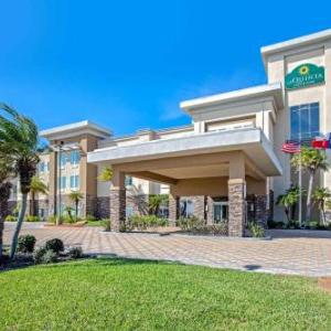 Hotels near San Patricio County Fairgrounds Event Center - La Quinta Inn & Suites by Wyndham Corpus Christi - Portland