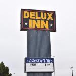 Hotels near The Hacienda Event Center - Delux Inn