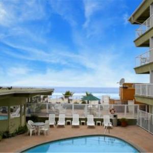 Hotels near David and Dorothea Garfield Theatre - Surfer Beach Hotel