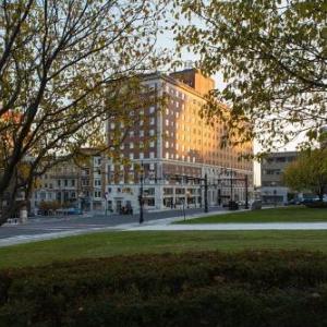 Joseph L Bruno Stadium Hotels - Renaissance by Marriott Albany Hotel