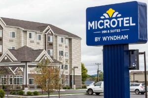 Microtel Inn & Suites by Wyndham Altoona, Altoona