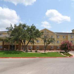 Holiday Inn Express Hotel & Suites San Antonio-Airport North