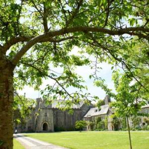 The Barrel House Ballroom Totnes Hotels - Dartington Hall