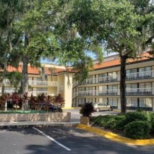 Hotels near Hilton Head Island Beach and Tennis Resort - Simple Rewards Inn