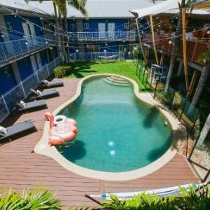 Hotels near Cairns Showground - Bounce Cairns