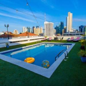 Aparthotel Sevilla Suites