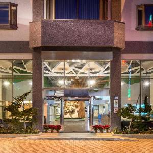Yadi Hotel