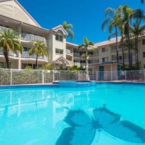 Surfers Tradewinds hotel in Gold Coast