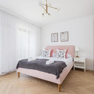 Ceglana Park Bright Studio Balcony & Parking Katowice by Noclegi Renters