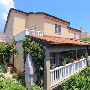 Holiday house with a parking space Kastel Stafilic Kastela - 21506
