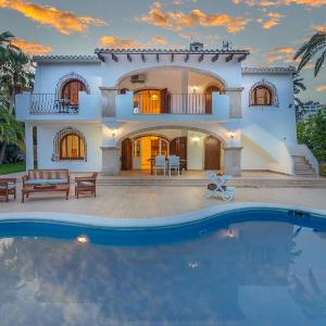 Villa Tabarca by Abahana Villas