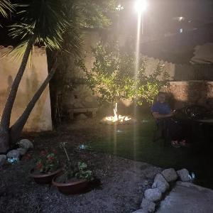BURMARIA APARTMENT and ROOM with garden and jacuzzi
