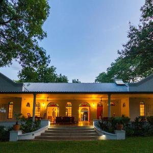 The Courtney Lodge