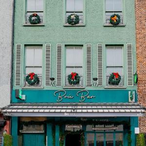 Bru Bar & Hostel
