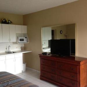 Knights Inn - Hallandale FL