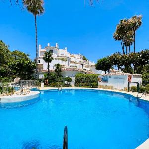 2035 golden beach modern