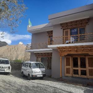 Green View Hotel