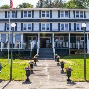 Chestnut Inn at Oquaga Lake
