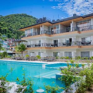 Majestic Lakefront Hotel & Suites