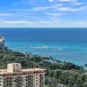 Waikiki Banyan Condo With Panoramic 37th Floor Ocean Views