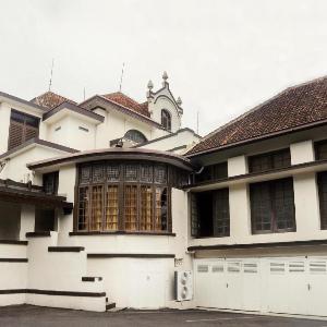 Hotel Candi Baru