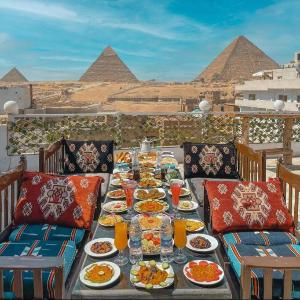 Jimmy Pyramids Hotel