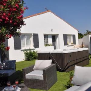 Holiday in Arles -Villa Jacuzzi