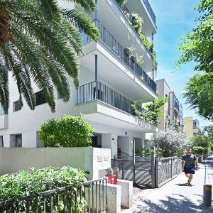 Modern 3BR retreat in the Old North by HolyGuest