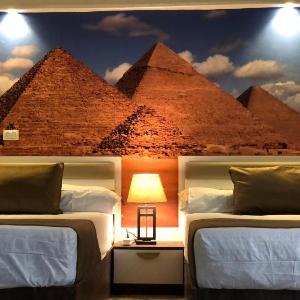Matto Pyramids Inn