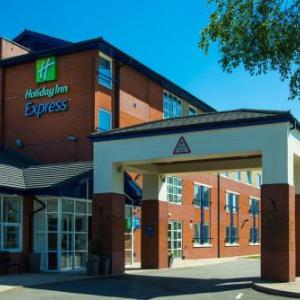 Hotels near Catton Hall and Gardens - Holiday Inn Express Burton On Trent