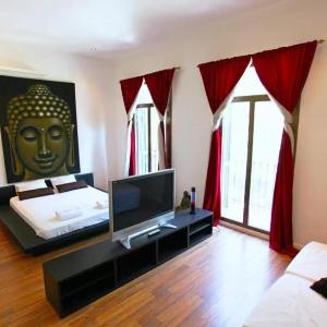 The Collection Barcelona - Comfortable and huge 5BD - 2BTH Rambla Catalunya
