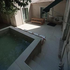 NOCNOC - Le Terrazzo - Petite piscine et jardin en ville
