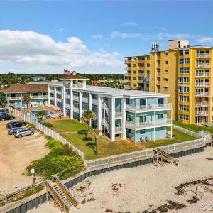 Coastal Waters 213 2Nd-Floor Condo With Ocean Views