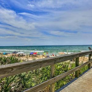 Stunning 2 Bedroom 2 Bath Oceanwalk Condo