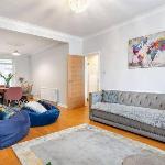 Palmers Green London 5BR Lovely House London