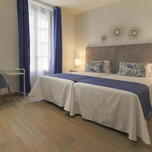 Dorinda Rooms