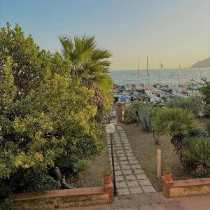 Il Viandante sul Mare
