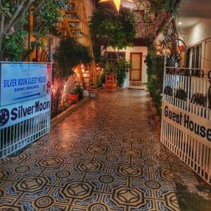 Silver Moon Guest House