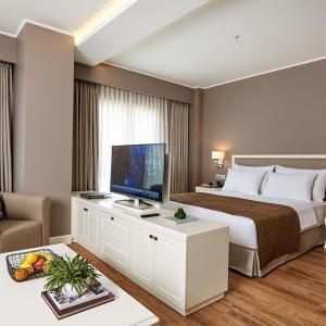 Renata Suites Boutique Hotel