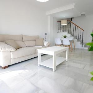 135 Livingtarifa Luna