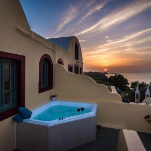 Perfect Santorini Villa 2 Bedrooms Michelangelo Beach Villa