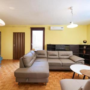 Three bedroom apartment Tesla Maraska