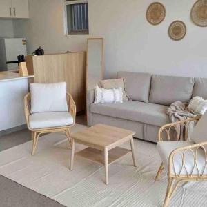 Peaceful One Bedroom Residence with Parking