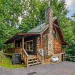 Sunrise Woods Retreat cabin Tennessee
