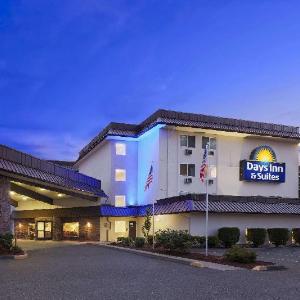 Days Inn by Wyndham Lacey Olympia Area