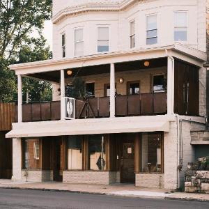 guesthouse by good neighbor
