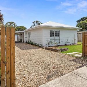 Castaway Cowes beach house