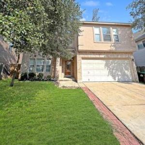 4 BDR home near Lackland AFB/SeaWorld/Pool Table