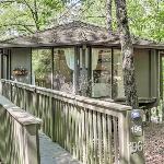 Treetopper Hideaway - A Relaxing Chic Bungalow Jasper